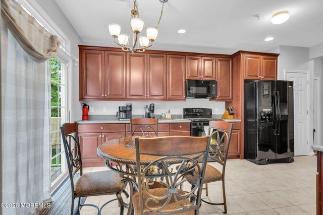90 Bryce Lane, Manahawkin, NJ 08050