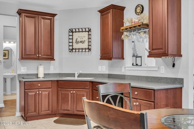 90 Bryce Lane, Manahawkin, NJ 08050