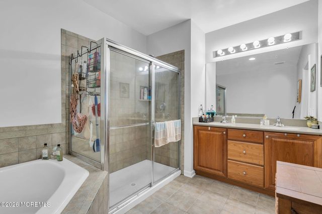 90 Bryce Lane, Manahawkin, NJ 08050