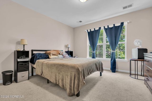 90 Bryce Lane, Manahawkin, NJ 08050