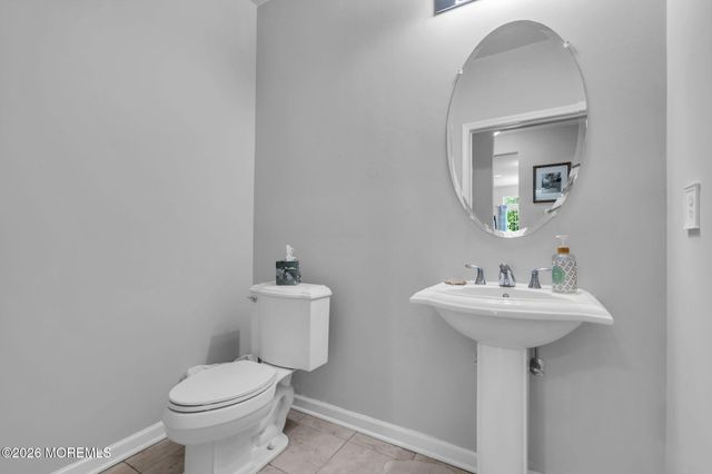 90 Bryce Lane, Manahawkin, NJ 08050