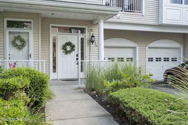 90 Bryce Lane, Manahawkin, NJ 08050