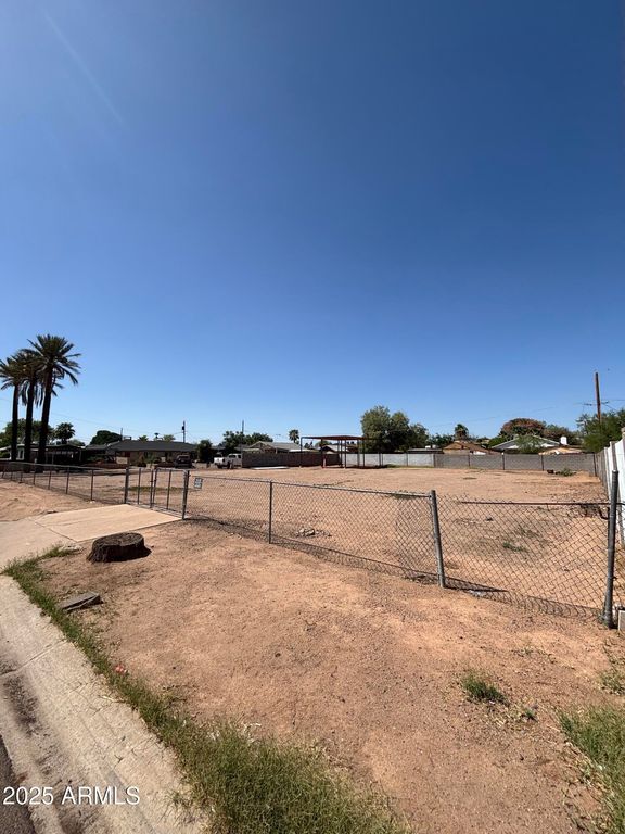 2950 E GRANADA Road -, Phoenix, AZ 85008 — photo 3