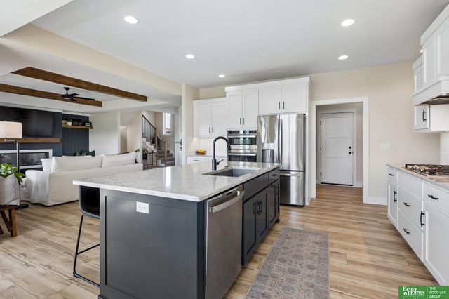 10639 S 190th Street, Omaha, NE 68136