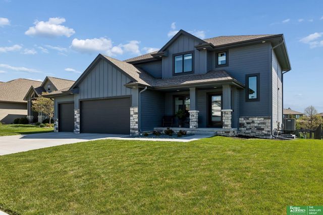 10639 S 190th Street, Omaha, NE 68136