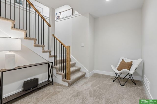 10639 S 190th Street, Omaha, NE 68136