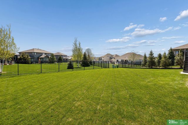 10639 S 190th Street, Omaha, NE 68136