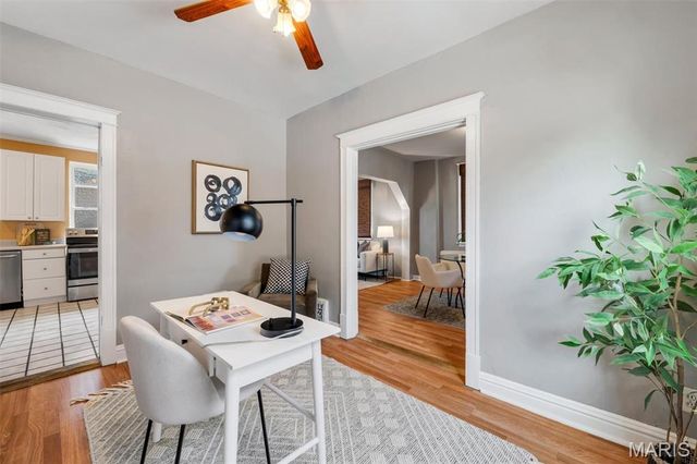 1536 Sanford Avenue, St Louis, MO 63139