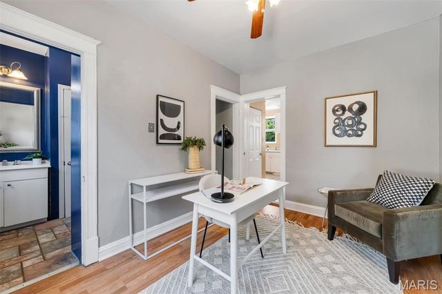 1536 Sanford Avenue, St Louis, MO 63139