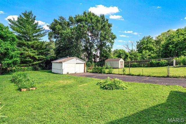 1536 Sanford Avenue, St Louis, MO 63139