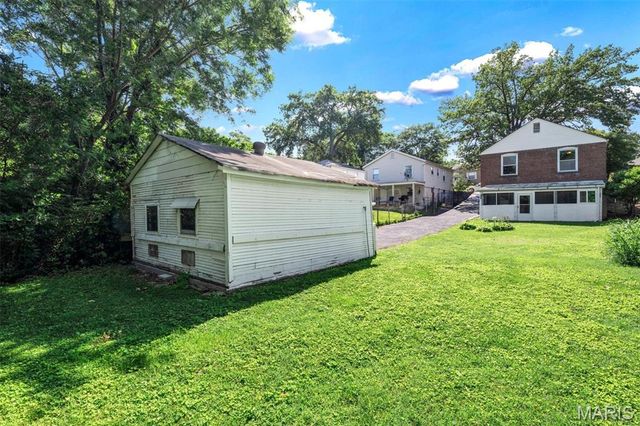 1536 Sanford Avenue, St Louis, MO 63139