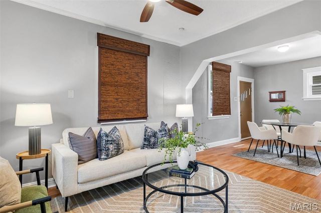 1536 Sanford Avenue, St Louis, MO 63139