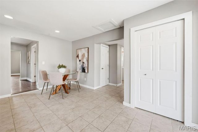 609 S 4th Street, St Charles, MO 63301