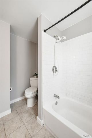 609 S 4th Street, St Charles, MO 63301