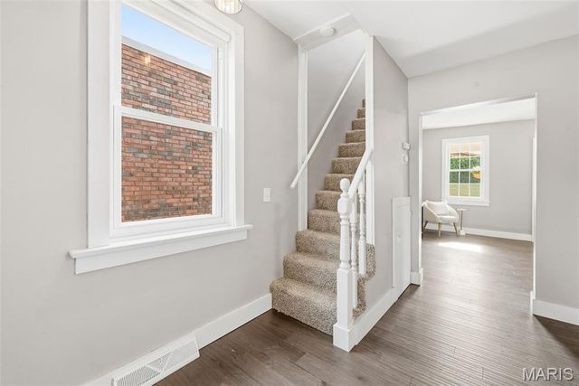 609 S 4th Street, St Charles, MO 63301