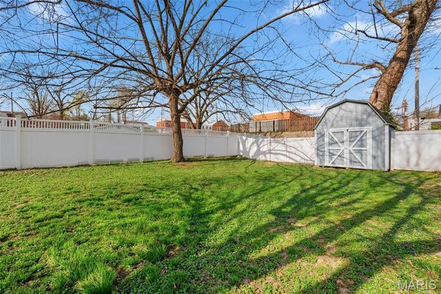 609 S 4th Street, St Charles, MO 63301