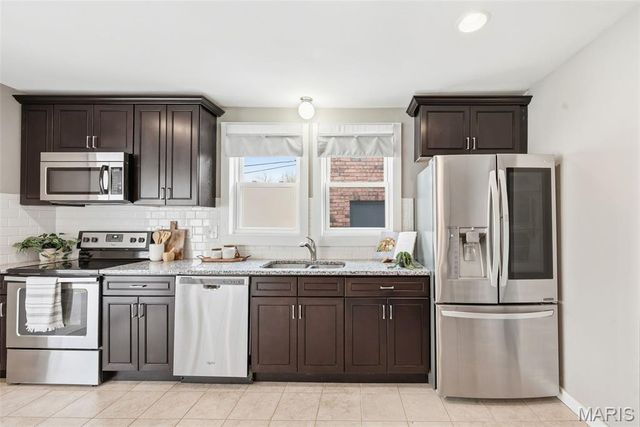 609 S 4th Street, St Charles, MO 63301