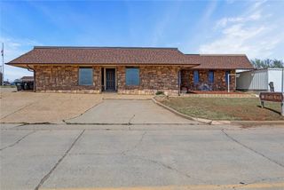 221 W Main Street, Hydro, OK 73048
