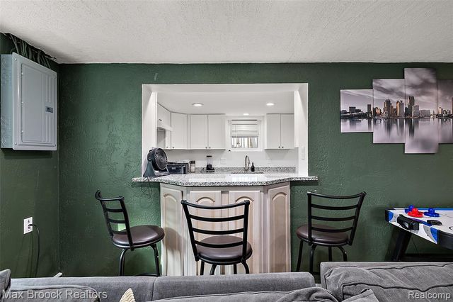 2940 Steeple Hill Road, White Lake, MI 48383