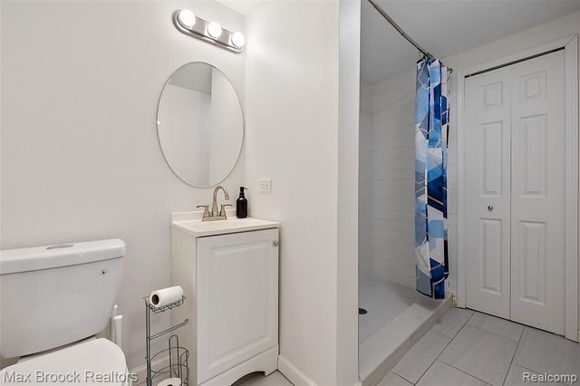 2940 Steeple Hill Road, White Lake, MI 48383