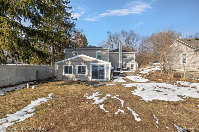 2940 Steeple Hill Road, White Lake, MI 48383