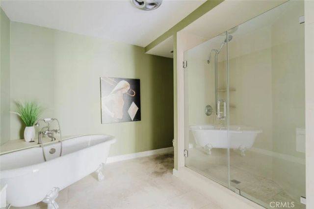 5333 Zelzah Avenue 203, Encino, CA 91316