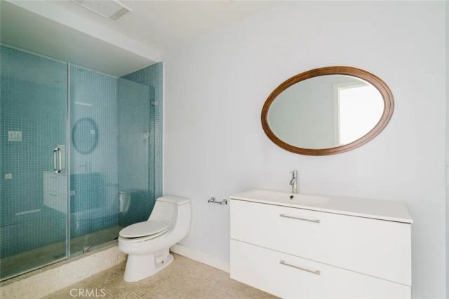 5333 Zelzah Avenue 203, Encino, CA 91316