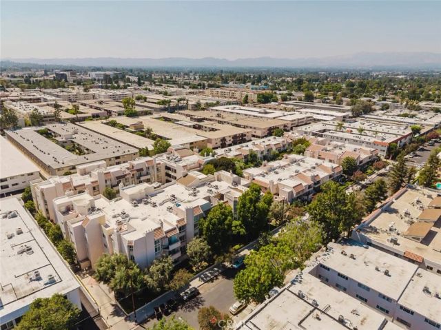 5333 Zelzah Avenue 203, Encino, CA 91316