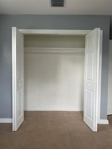 1036 NW 5th Avenue B, Fort Lauderdale, FL 33311