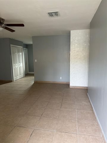 1036 NW 5th Avenue B, Fort Lauderdale, FL 33311