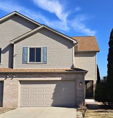 10067 Adams Street, Crown Point, IN 46307