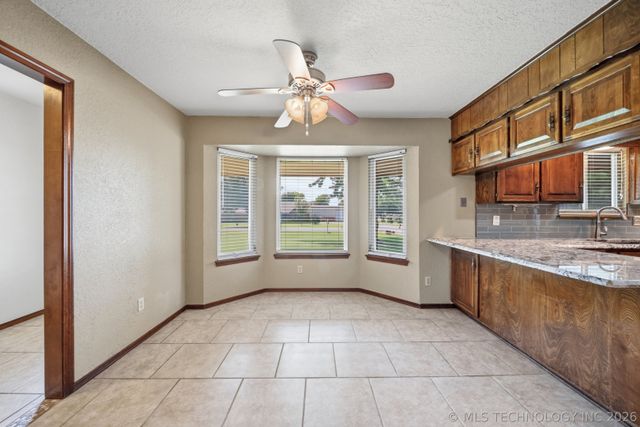 8261 N 162nd East Avenue, Owasso, OK 74055