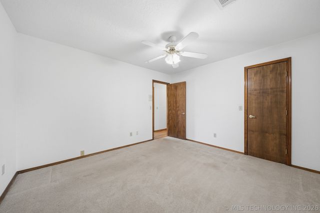 8261 N 162nd East Avenue, Owasso, OK 74055