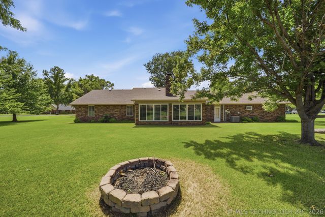 8261 N 162nd East Avenue, Owasso, OK 74055