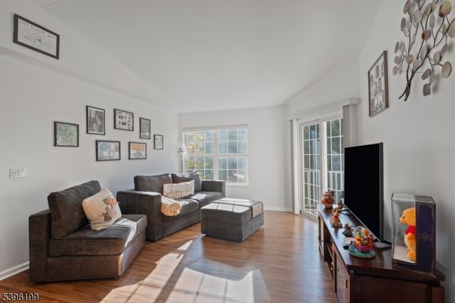 11 Parkside Ct 11, Wayne Twp., NJ 07470