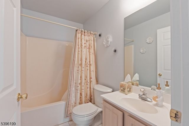 11 Parkside Ct 11, Wayne Twp., NJ 07470