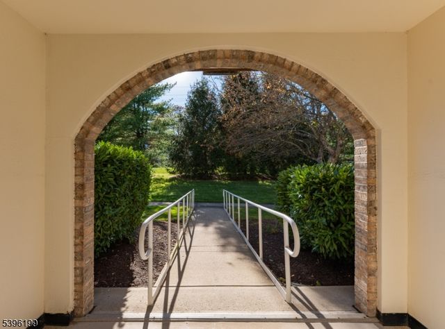 11 Parkside Ct 11, Wayne Twp., NJ 07470