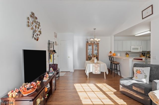 11 Parkside Ct 11, Wayne Twp., NJ 07470