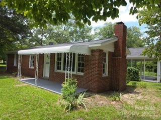 6820 Butterfly Lane, Kershaw, SC 29067