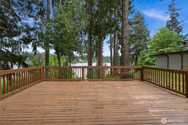3502 Long Lake Drive SE, Lacey, WA 98503