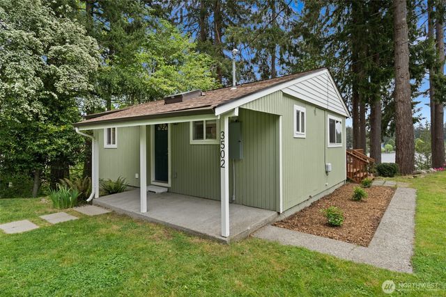3502 Long Lake Drive SE, Lacey, WA 98503