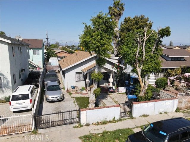 861 W 74th Street, Los Angeles, CA 90044