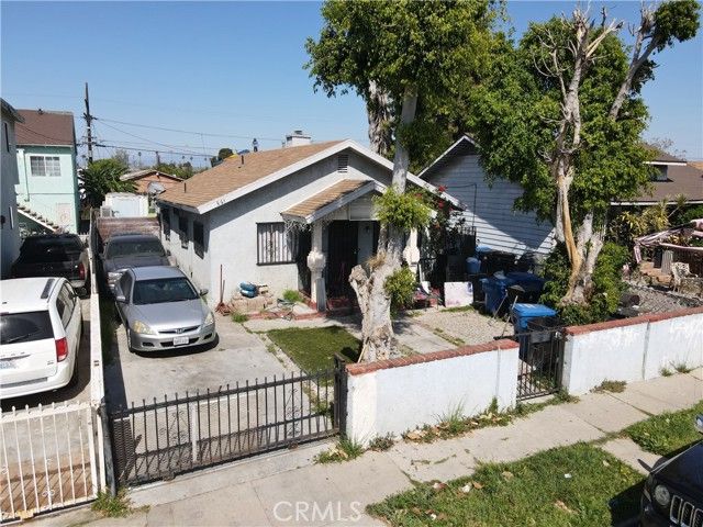 861 W 74th Street, Los Angeles, CA 90044