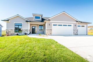 5305 MacNaughton Drive, Manhattan, KS 66503