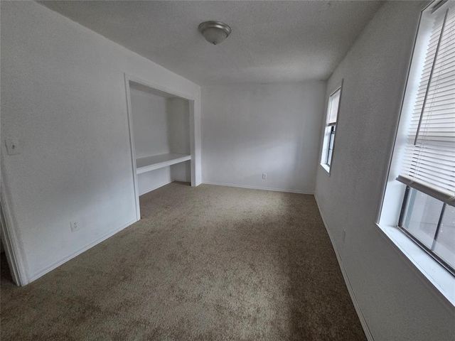 401 SE 12th Street 156, Norman, OK 73071