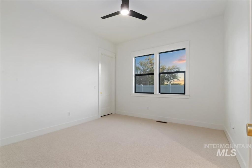 196 N Timber Wolf Pl, Eagle, ID 83616 photo 30