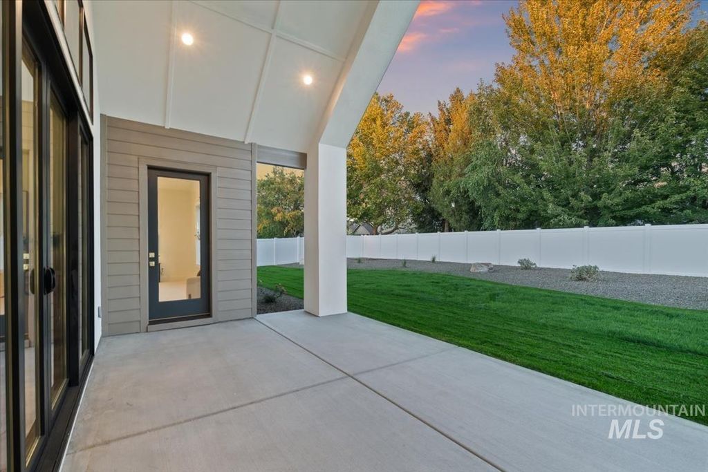 196 N Timber Wolf Pl, Eagle, ID 83616 photo 42