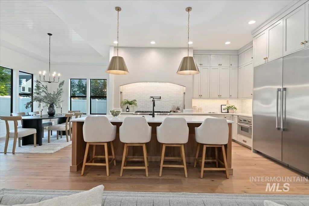 196 N Timber Wolf Pl, Eagle, ID 83616 photo 6