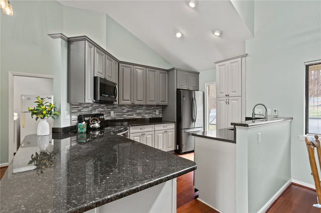 202 Harbor Cove Drive, Salem, SC 29676