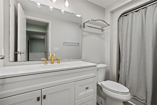 202 Harbor Cove Drive, Salem, SC 29676